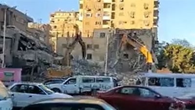 بسبب تشييد برج سكني.. استمرار أعمال هدم سينما فاتن حمامة بالمنيل | بث مباشر