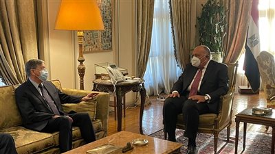 شكري يؤكد للمبعوث الأمريكي أهمية استئناف مفاوضات سد النهضة في أقرب وقت للتوصل لاتفاق | صور