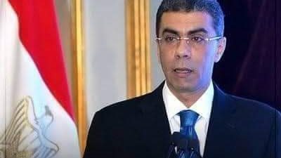 وزير العدل ينعى الصحفي الكبير ياسر رزق