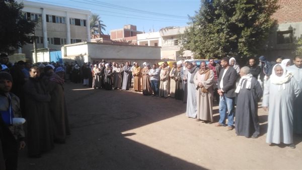 تشييع جثمان عامل