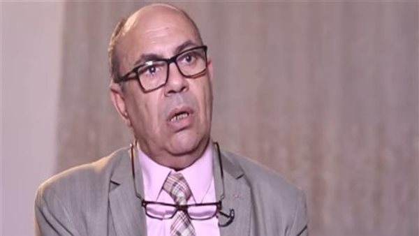  الدكتور مبروك عطية