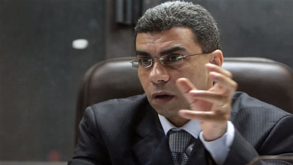 الكاتب الصحفي ياسر