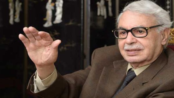 الكاتب الصحفي سامي