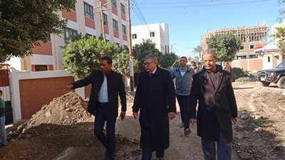 رؤساء مراكز المنيا يتابعوا تنفيذ مشروعات حياة كريمة