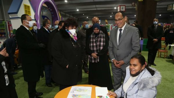 الدكتورة إيناس عبد