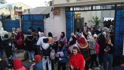 صباحا للدروس الخصوصية وليلا للأفراح.. إغلاق قاعة بالجيزة تستخدم كمركز تعليمي│ صور