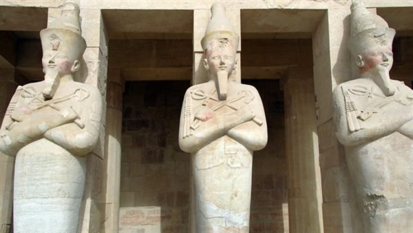 تماثيل المكلة حتشبسوت