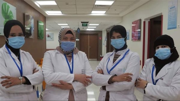 الفريق الطبي بمستشفي