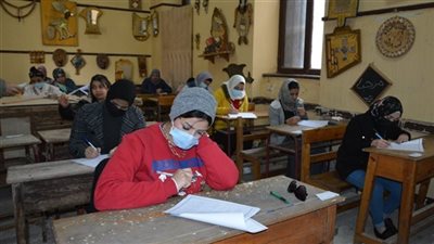 مواصفات امتحان اللغة الإنجليزية للصف الأول الثانوي 2022.. تعرف على درجة النجاح