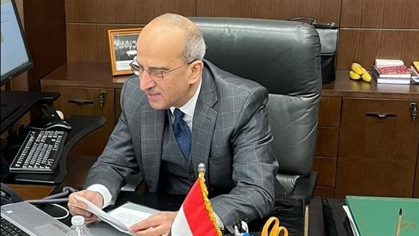 السفير أسامة عبد