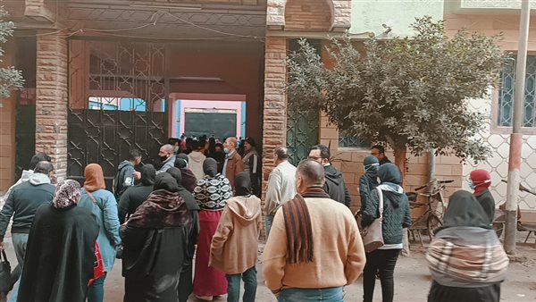 بدء امتحانات طلاب