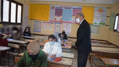 طلاب الإعدادية بالقليوبية: الامتحان بمستوى الطالب المتوسط