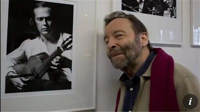 سقط في الشارع لمدة 8 ساعات ولم ينقذه أحد.. وفاة مصور سويسري شهير من البرد في فرنسا 