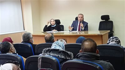 وكيل صحة بالدقهلية يجتمع بمديري المستشفيات والإدارات لمناقشة آخر مستجدات الوضع الوبائي