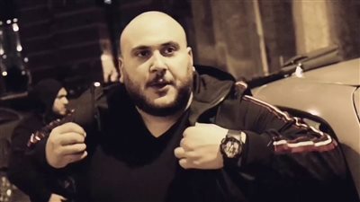 صاحب أغنية إيه الحلاوة دي عن انتقادات الجمهور: أنا جاستن بيبر مصر.. ولو لقيت جزمة هغنيلها 