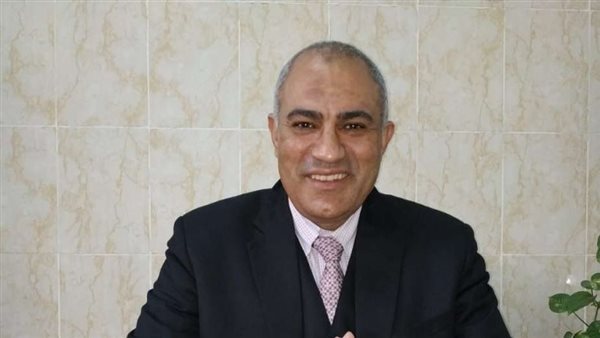 الدكتور ثروت حلمي