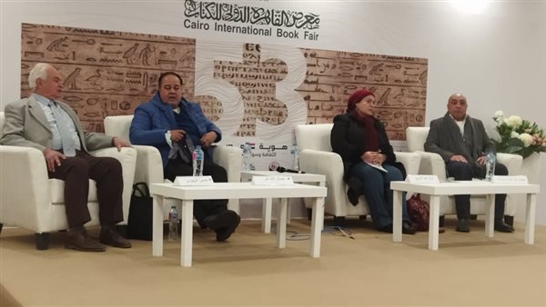 مناقشة كتابات عبد