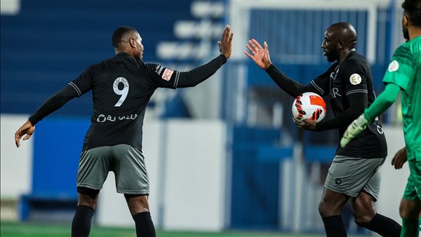 مباراة الهلال والفتح