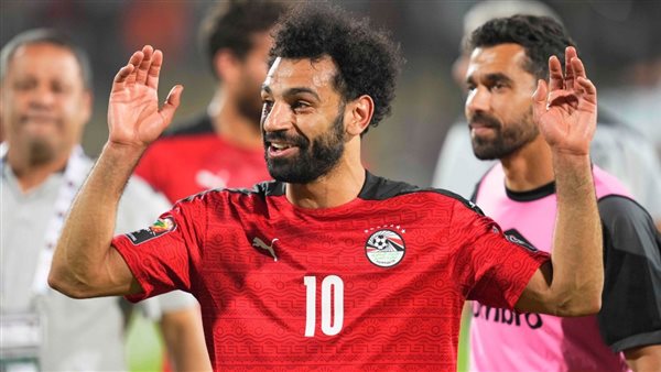 محمد صلاح قائد منتخب
