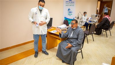 المدير التنفيذي لصندوق تحيا مصر: صرف العلاج لـ 6300 مريض وتسليم 10800 نظارة طبية 