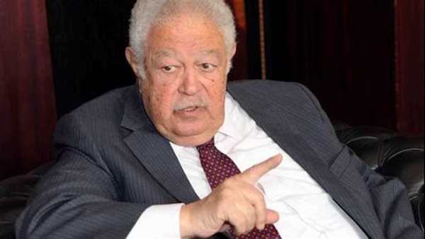 نقيب المحامين 