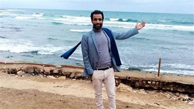 باب الأم.. قصيدة جديدة للشاعر محمود سباق