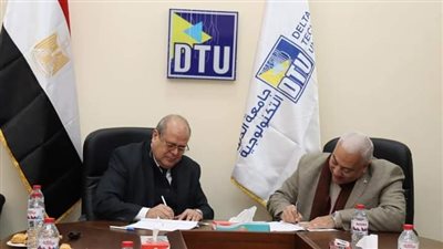 رئيس جامعة الدلتا التكنولوجية يشهد مشاريع الطلاب التطبيقية لبعض المقررات الدراسية