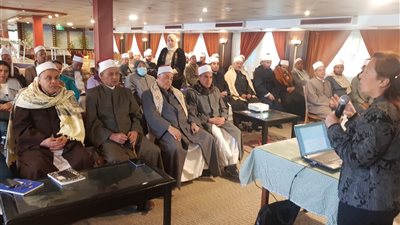 المجلس القومي للمرأة بسوهاج يختتم البرنامج التدريبي للقيادات الدينية لتنمية الأسرة بقرى حياة كريمة | صور 