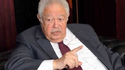 نقيب المحامين يخاطب رئيس مصلحة الشهر العقاري بشأن التصديق على العقود