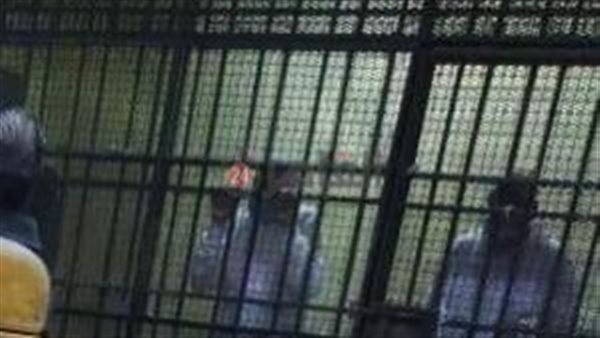 المتهمين في رشوة