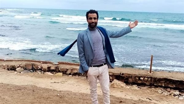 الشاعر محمود سباق