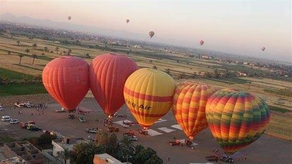 رحلات البالون الطائر