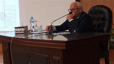 محافظ بورسعيد يترأس جلسة أعمال المجلس التنفيذي للمحافظة