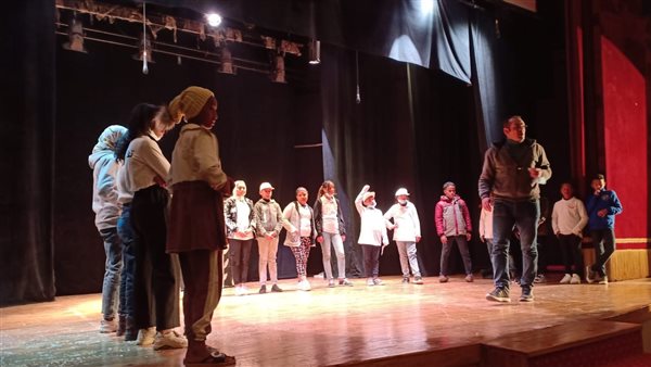 مسرحية وورش للحرف