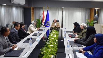 محافظ أسوان يكرم 3 جمعيات ومؤسسات مجتمع مدني