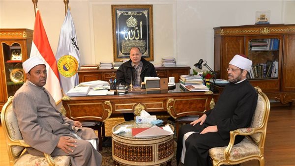 محافظ أسيوط