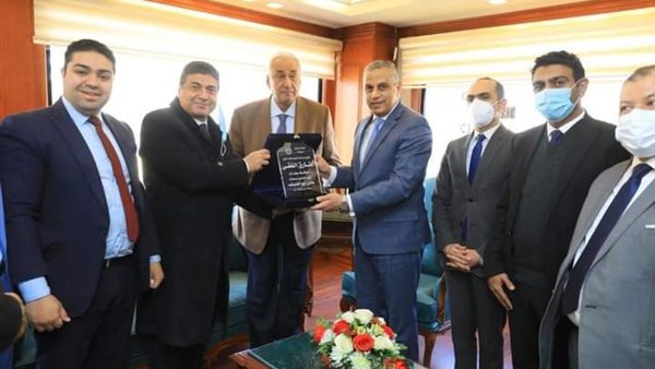 وفد نقابة المحامين