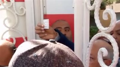 تعليمات مرتضى منصور.. أمن نادي الزمالك يمنع دخول الأعضاء ويعطل مؤتمر أحمد سليمان | بث مباشر 