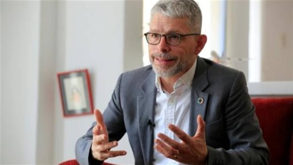 إيفان هيوتن