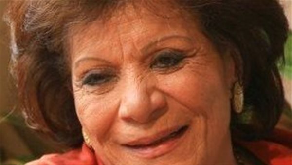 عايدة عبد العزيز