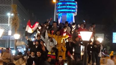 فرحة عارمة في شوارع سوهاج احتفالًا بفوز المنتخب المصري على الكاميرون والتأهل للنهائي | صور