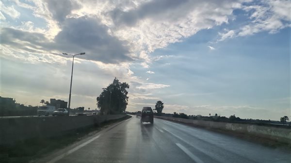 تساقط أمطار 