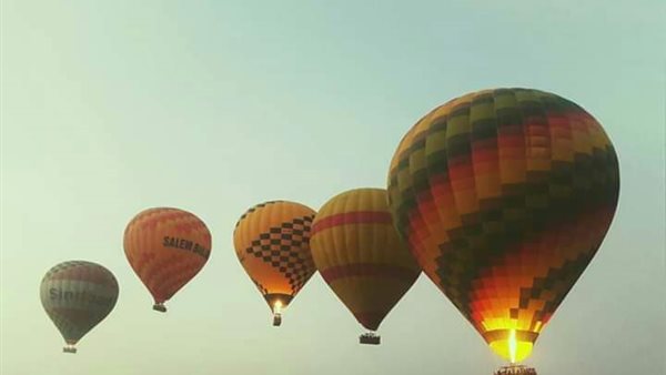 رحلات البالون الطائر