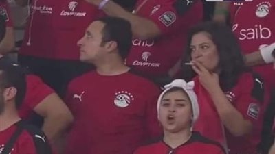 الباز معلقًا على سيجارة النائبة أميرة العادلي بالكاميرون: أمر يخصها ومحاكمتنا لبعض لا تجوز