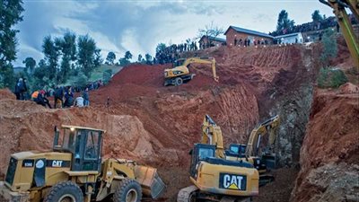 صحفي مغربي: لا صحة لنزول طاقم طبي داخل صهريج لإنقاذ ريان والحفر ما زال مستمرًا