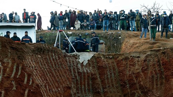 عملية إنقاذ الطفل