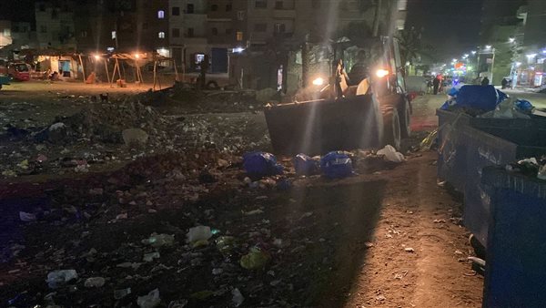 رفع المخلفات من مركز