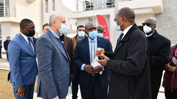 وزير الأسكان بكوت