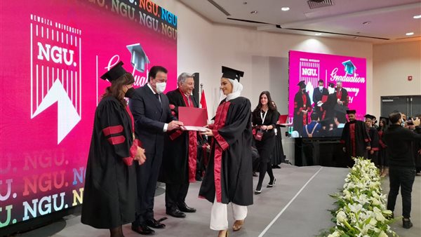 حفل تخرج جامعة نيو