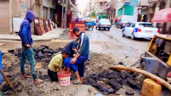 كسر ماسورة مياة بحي